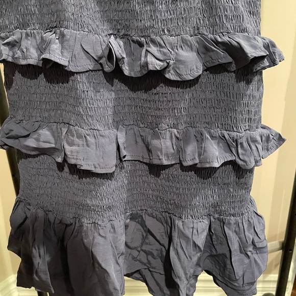 sleeveless smocked blue tiered ruffle dress L - Picture 2 of 6